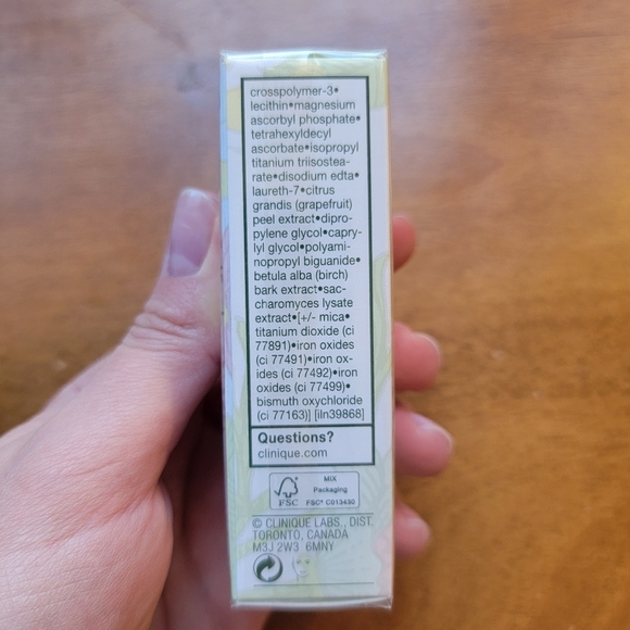 Clinique Even Better Foundation - Picture 4 of 7